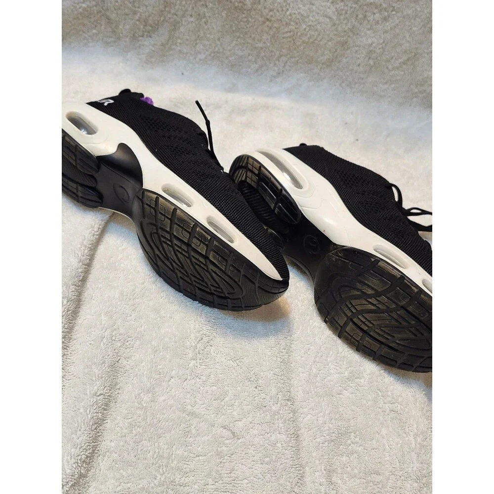 AIR Black Sneakers Size 8